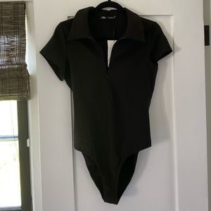 NWT Sexy Women’s Cap Sleeve Collar Black Body Suit Sz L